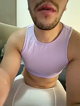 Snapshot of yaxxx03 chatting on October 2025 05:34:02 PM yaxxx03 online show from October 2025 05:34:02 PM