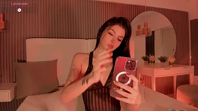 Giselle royy online show from November 2025 05:05:02 PM