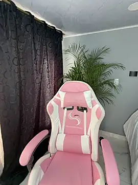 alejandra jonees online show from January 2026 08:40:02 PM