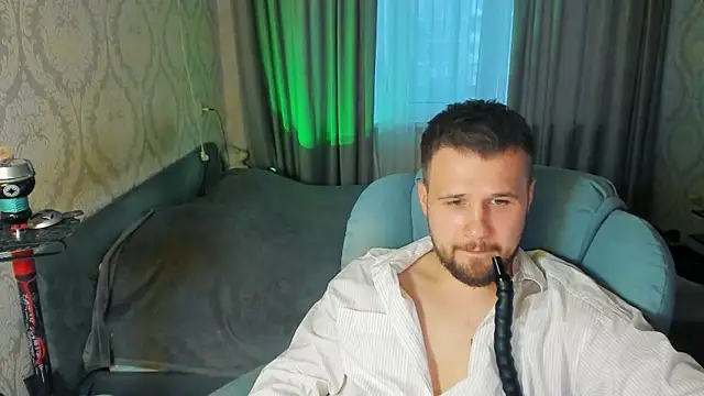 Snapshot of Vladik_b chatting on May 2026 05:54:01 PM Vladik b online show from May 2026 05:54:01 PM