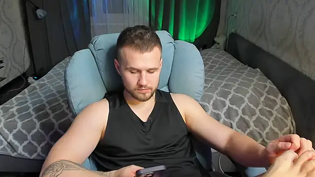 Vladik b online show from March 2025 09:20:01 PM