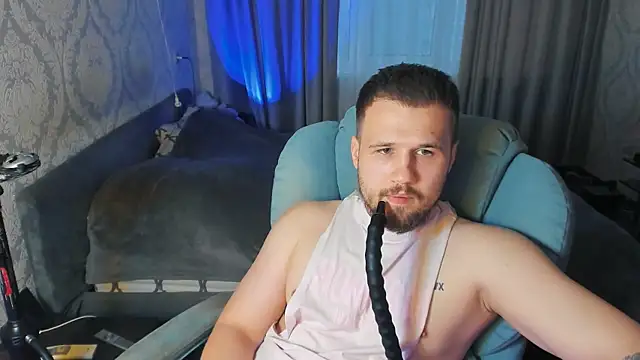 Snapshot of Vladik_b chatting on June 2026 06:16:02 PM Vladik b online show from June 2026 06:16:02 PM