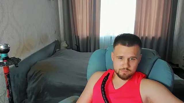 Snapshot of Vladik_b chatting on June 2026 05:43:02 PM Vladik b online show from June 2026 05:43:02 PM