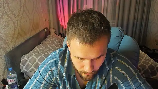 Vladik b online show from April 2026 06:14:01 PM