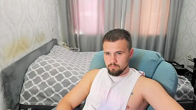 Snapshot of Vladik_b chatting on July 2026 09:30:02 AM Vladik b online show from July 2026 09:30:02 AM