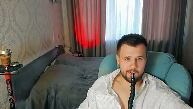 Snapshot of Vladik_b chatting on May 2026 05:33:01 PM Vladik b online show from May 2026 05:33:01 PM