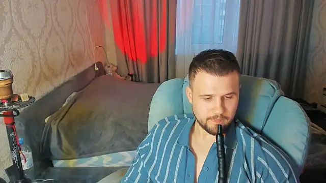 Snapshot of Vladik_b chatting on May 2026 05:55:02 PM Vladik b online show from May 2026 05:55:02 PM