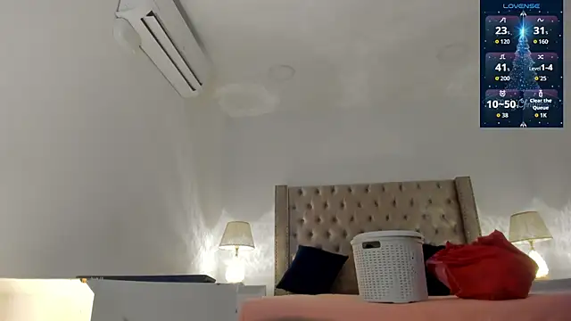 Snapshot of CandieGilson__ chatting on December 2025 12:05:01 PM CandieGilson online show from December 2025 12:05:01 PM