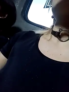 CandieGilson   online show from September 2025 10:47:01 AM