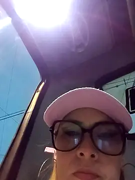 CandieGilson   online show from October 2025 10:39:01 AM