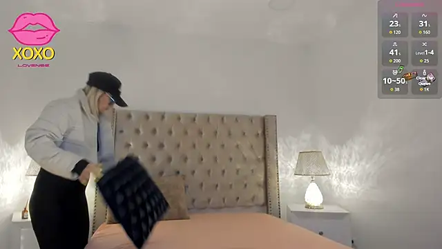 Snapshot of CandieGilson__ chatting on November 2025 11:16:02 AM CandieGilson online show from November 2025 11:16:02 AM