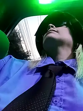 CandieGilson   online show from March 2026 11:17:01 AM