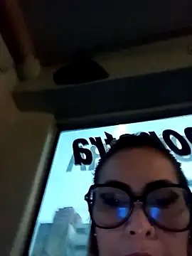 CandieGilson   online show from September 2025 10:48:01 AM