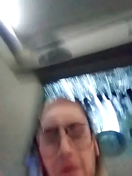 CandieGilson   online show from October 2025 11:00:01 AM