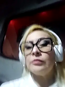 CandieGilson   online show from March 2026 10:28:02 AM