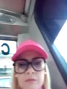 CandieGilson   online show from March 2026 11:14:01 AM