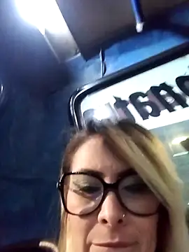 CandieGilson   online show from September 2025 10:53:02 AM