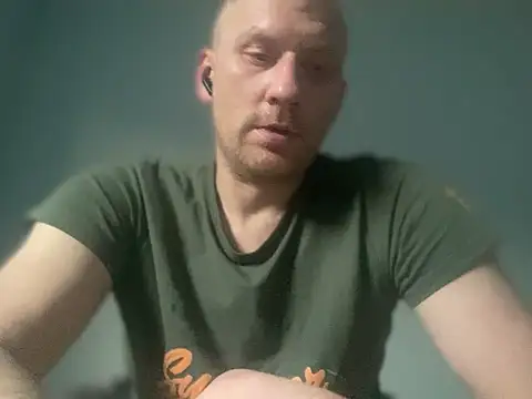 Krzysiekg123 online show from February 2025 05:55:02 AM