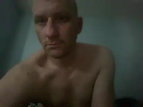 Krzysiekg123 online show from February 2025 01:39:02 PM
