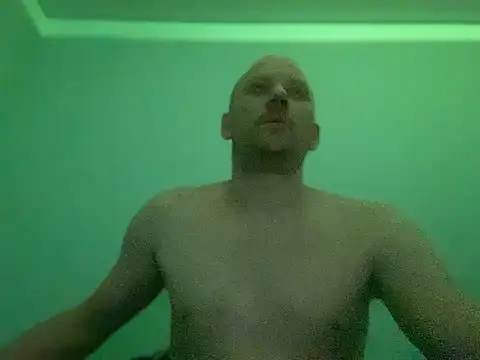 Krzysiekg123 online show from February 2025 06:01:02 PM