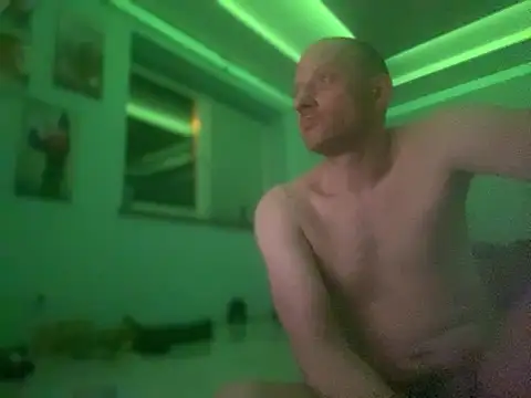 Krzysiekg123 online show from February 2025 11:54:01 PM