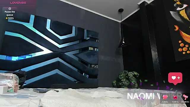 Naomii Viper online show from April 2026 11:17:01 AM