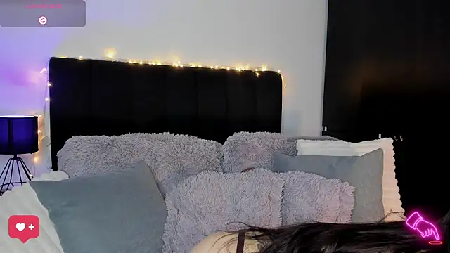 Snapshot of Amara_vause_ chatting on October 2025 01:09:01 AM Amara vause  online show from October 2025 01:09:01 AM