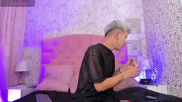 Ianwayne online show from February 2025 06:41:02 PM