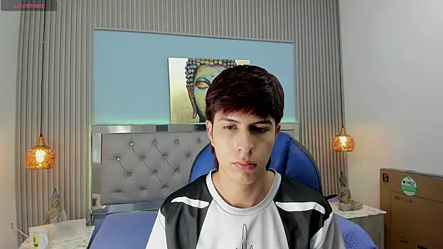 Estiv18  online show from December 2025 10:21:02 AM