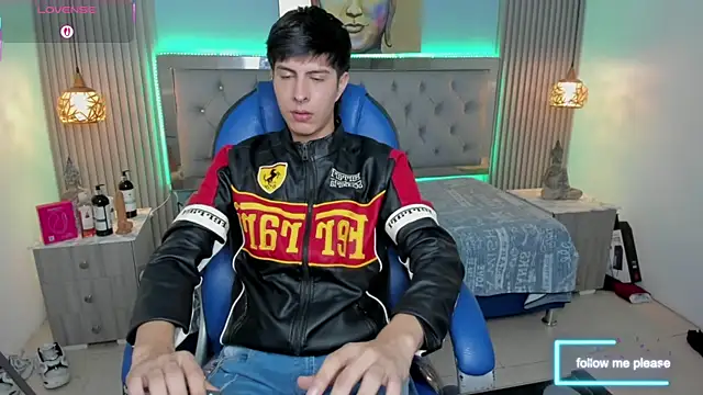 Estiv18  online show from November 2025 05:08:01 AM