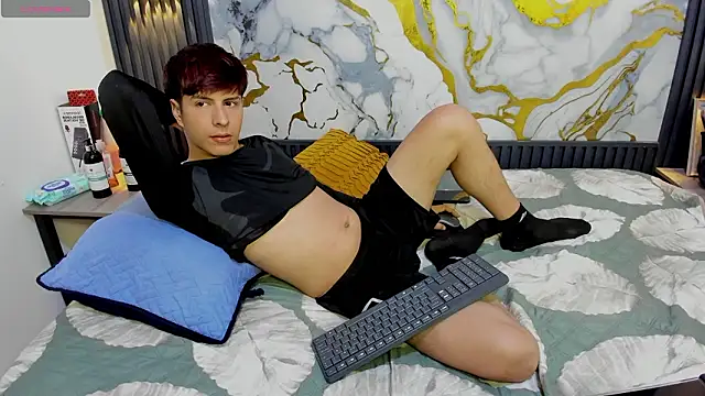 Estiv18  online show from February 2026 01:35:02 AM