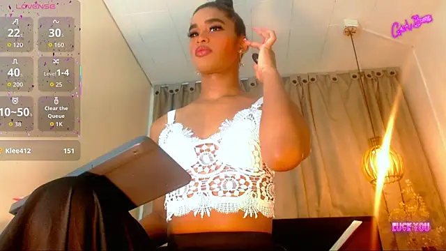 katha Crawford online show from March 2026 12:15:01 PM