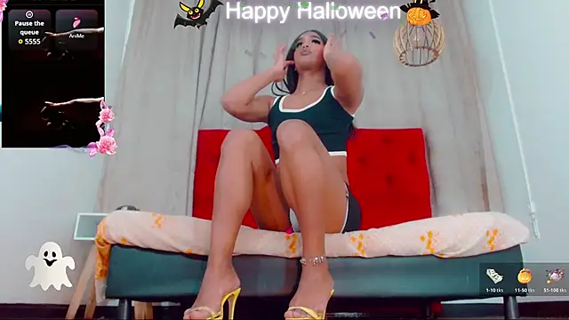 katha Crawford online show from October 2025 07:13:02 PM