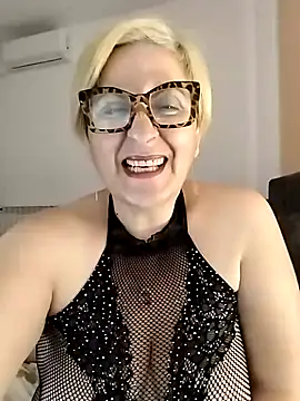 Pumabionda online show from November 2025 10:34:02 PM