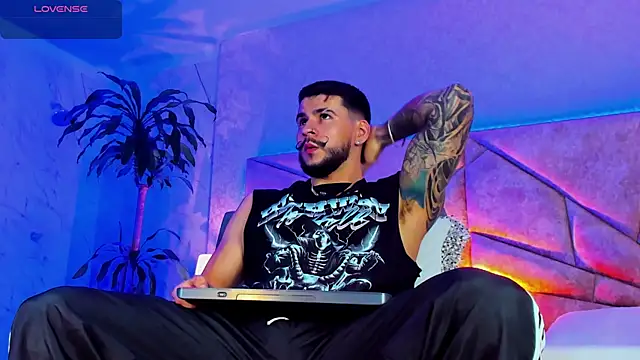 DickGriffith  online show from October 2025 12:39:01 PM