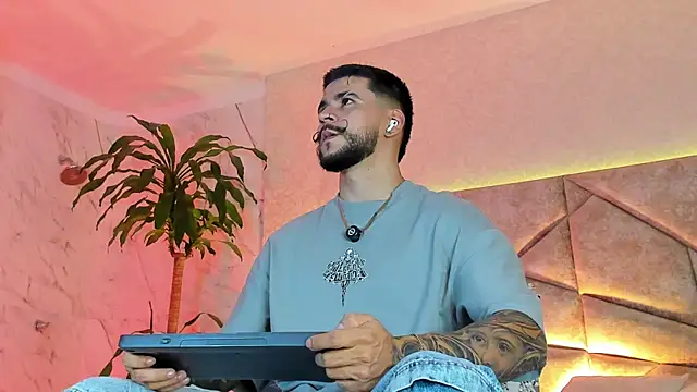 DickGriffith  online show from September 2025 07:15:02 AM