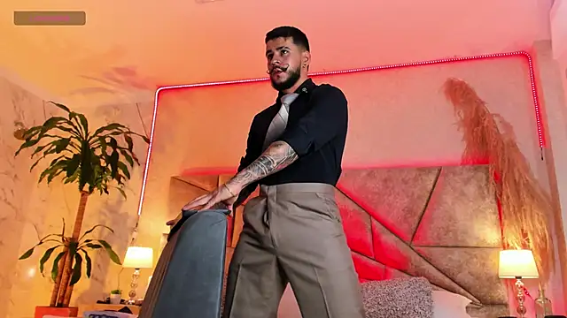 DickGriffith  online show from November 2025 11:04:01 AM