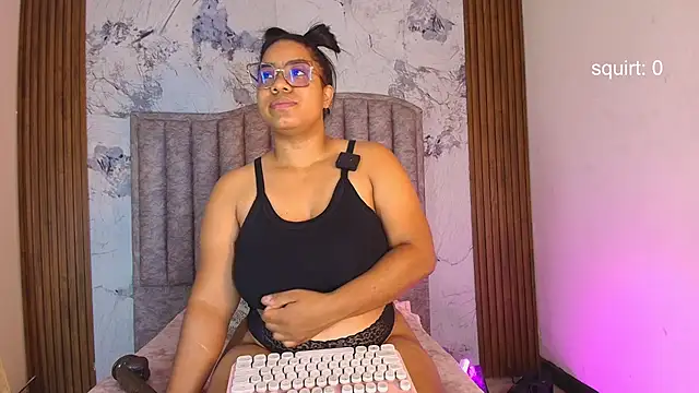 kendrakaramelo online show from November 2025 01:10:02 PM