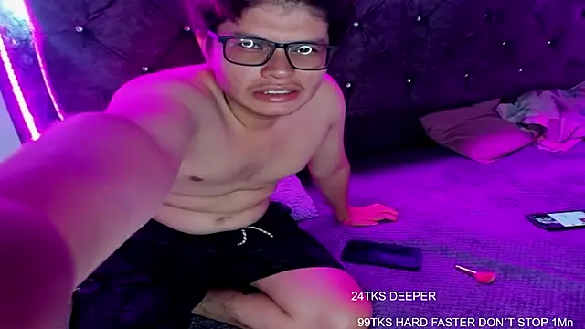 EmilyPacho  online show from October 2025 09:10:02 AM