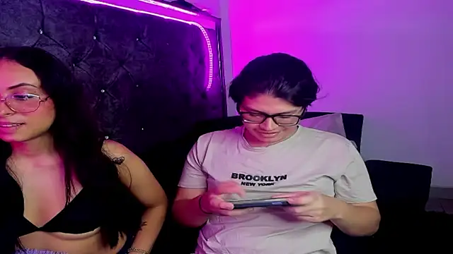 EmilyPacho  online show from November 2025 05:24:01 PM