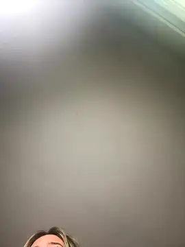 angelicasn0w online show from October 2025 01:21:02 PM