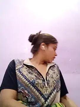 Buggu38 online show from March 2025 06:24:02 PM