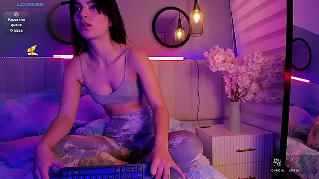 Snapshot of alice_lodge chatting on September 2025 03:17:02 AM alice lodge online show from September 2025 03:17:02 AM