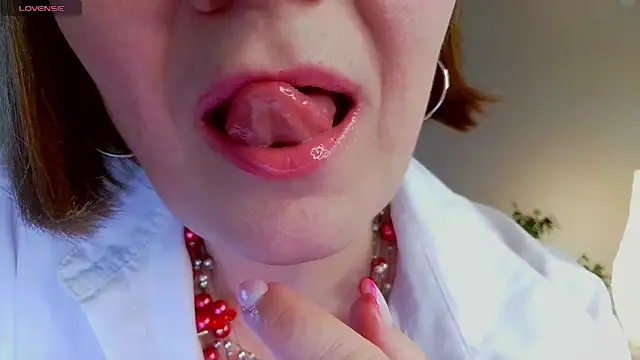 LizaMilfa online show from February 2025 01:22:01 PM