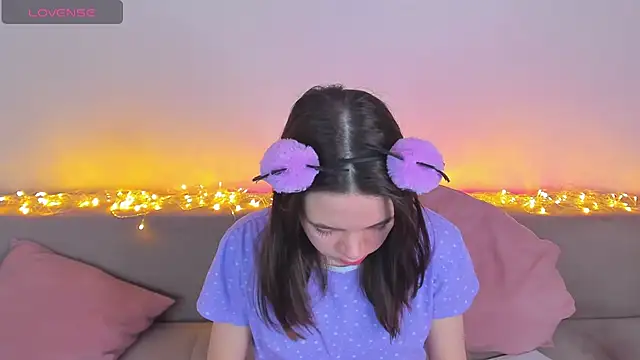 Chio Mio online show from March 2025 10:18:02 AM