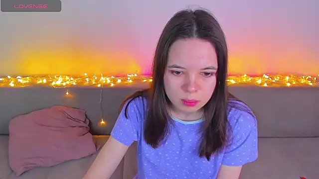 Chio Mio online show from March 2025 01:24:01 PM