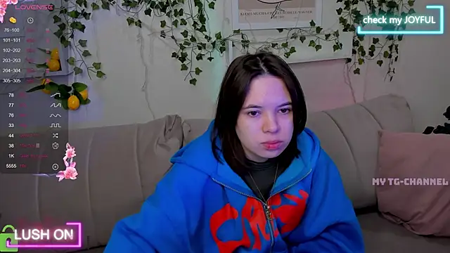 Chio Mio online show from September 2025 02:03:02 AM