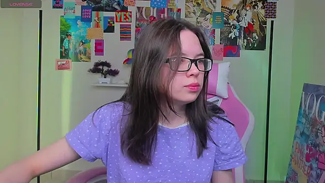 Chio Mio online show from March 2025 10:24:01 AM