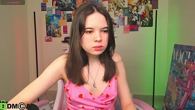 Chio Mio online show from March 2025 10:05:01 AM