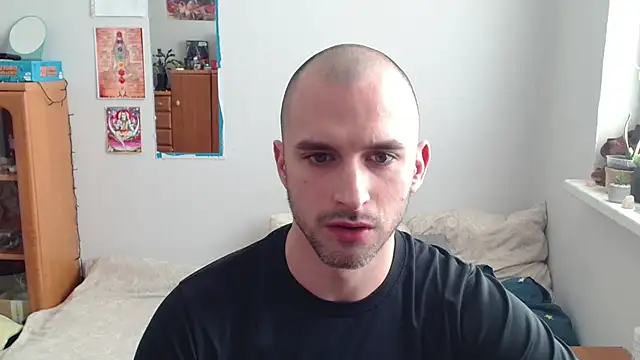 OskarBreno online show from April 2026 04:37:01 PM